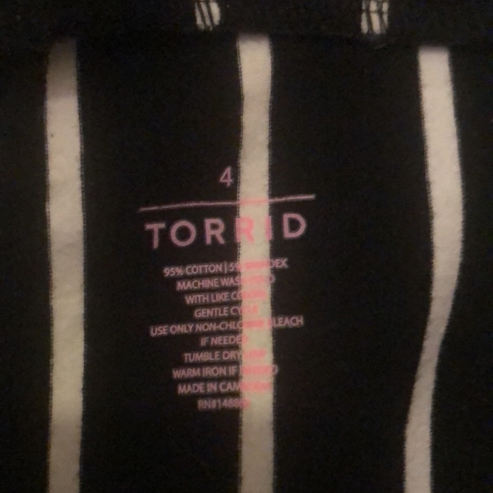 Torrid - Picture 4 of 6